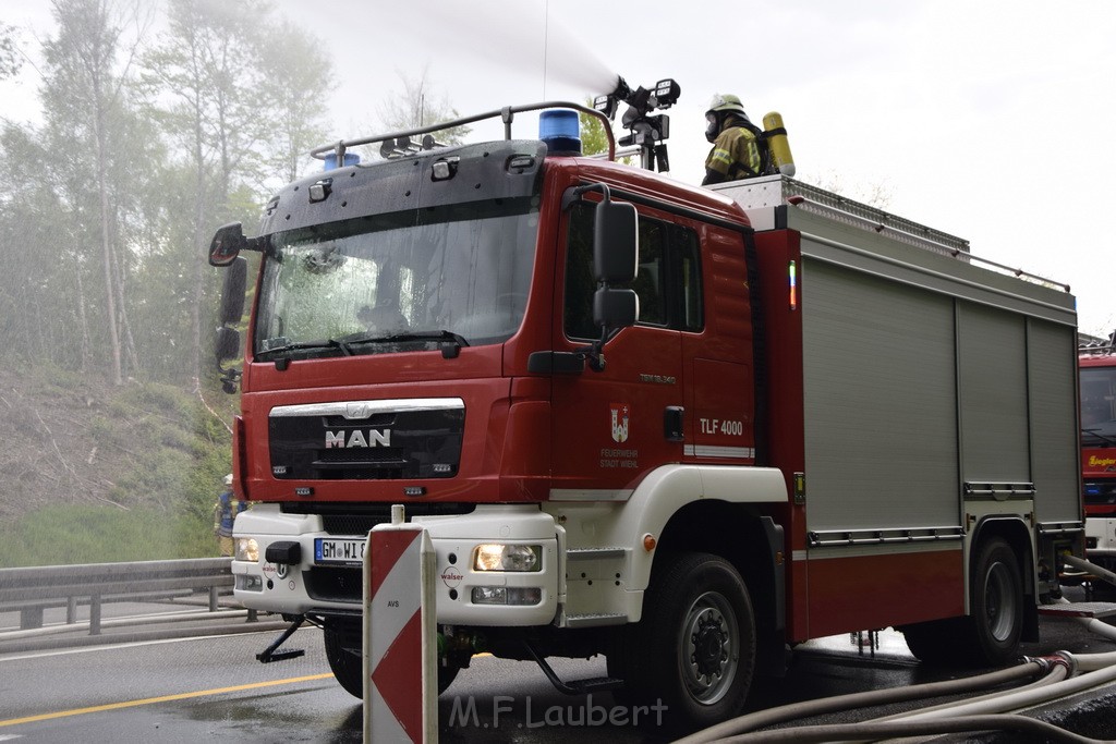 VU Gefahrgut LKW umgestuerzt A 4 Rich Koeln Hoehe AS Gummersbach P048.JPG - Miklos Laubert